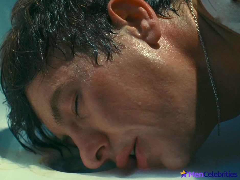 Saltburns Shocking Bathtub Cum Scenes