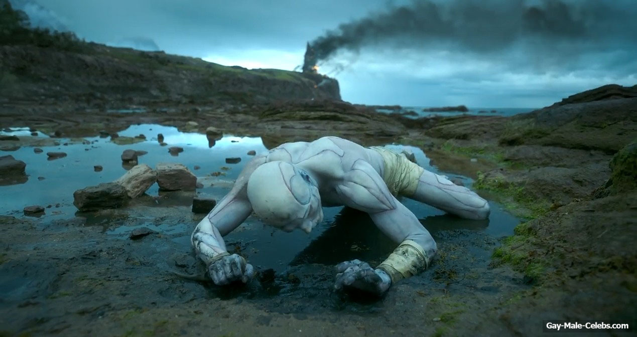 Jacob Elordi shirtless in Frankenstein