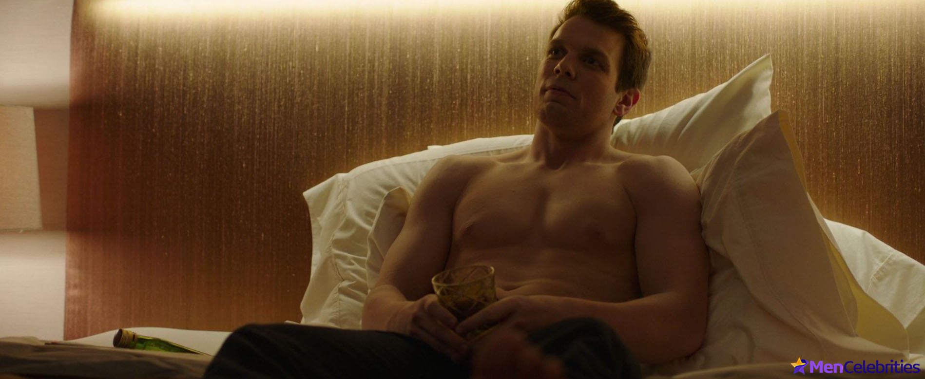 Jake Lacy nude scenes