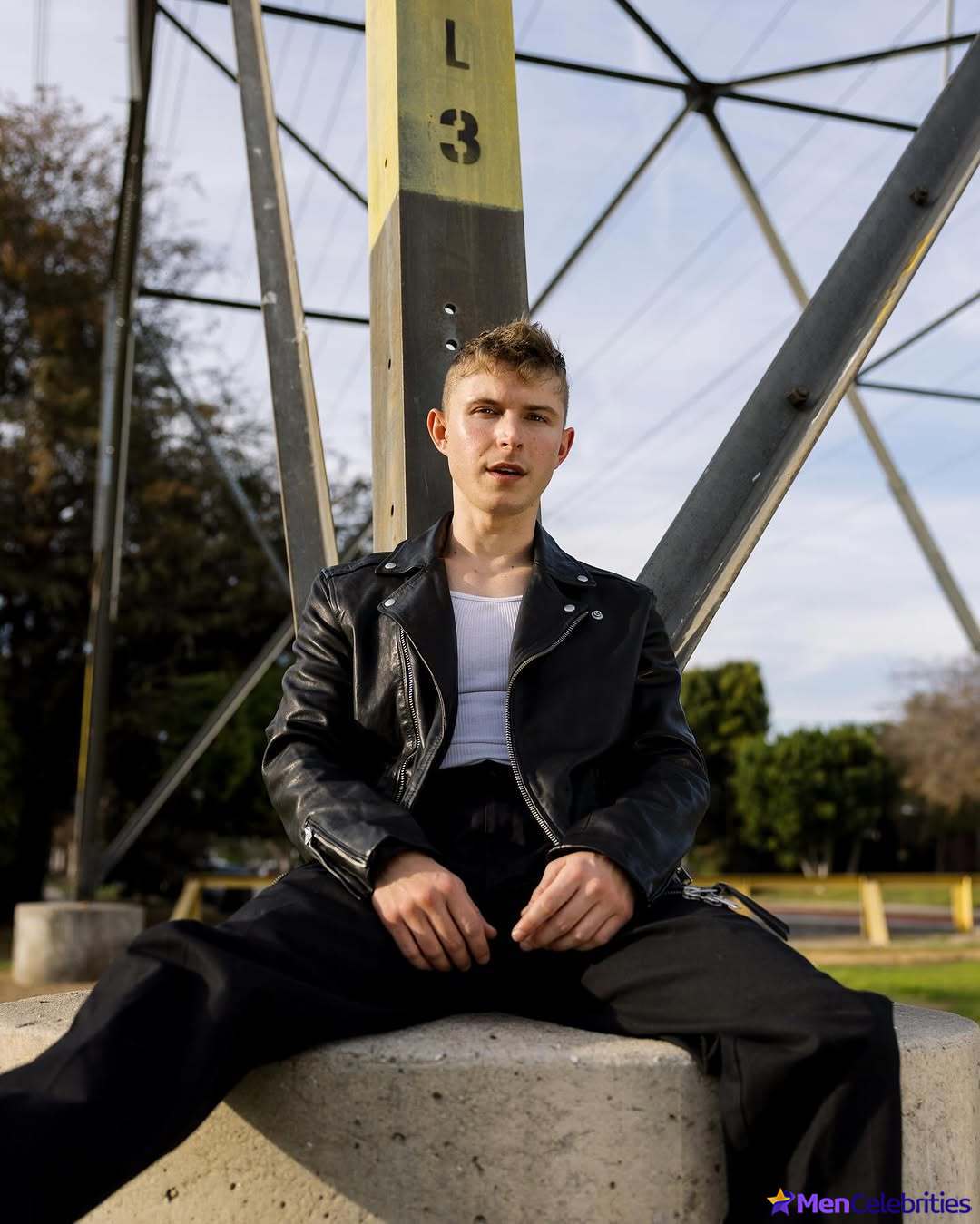 Johnny Berchtold nude photos