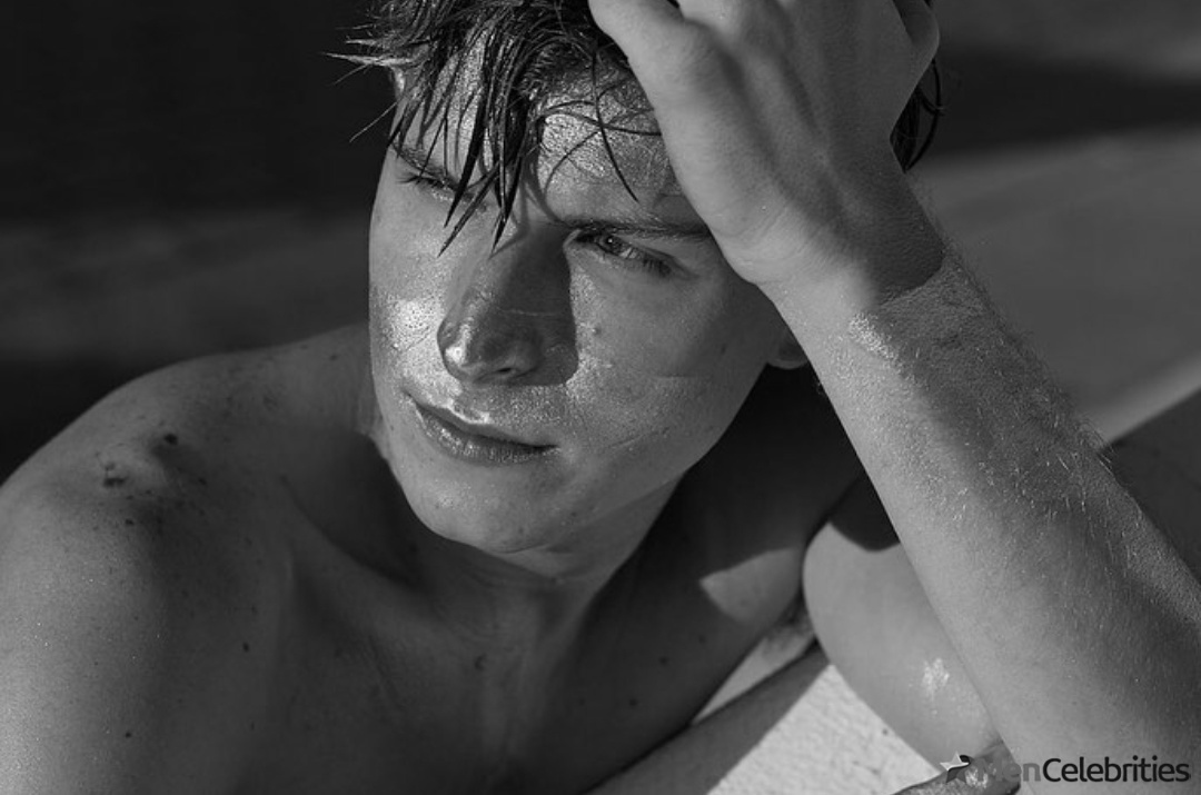 Johnny Berchtold nude photos