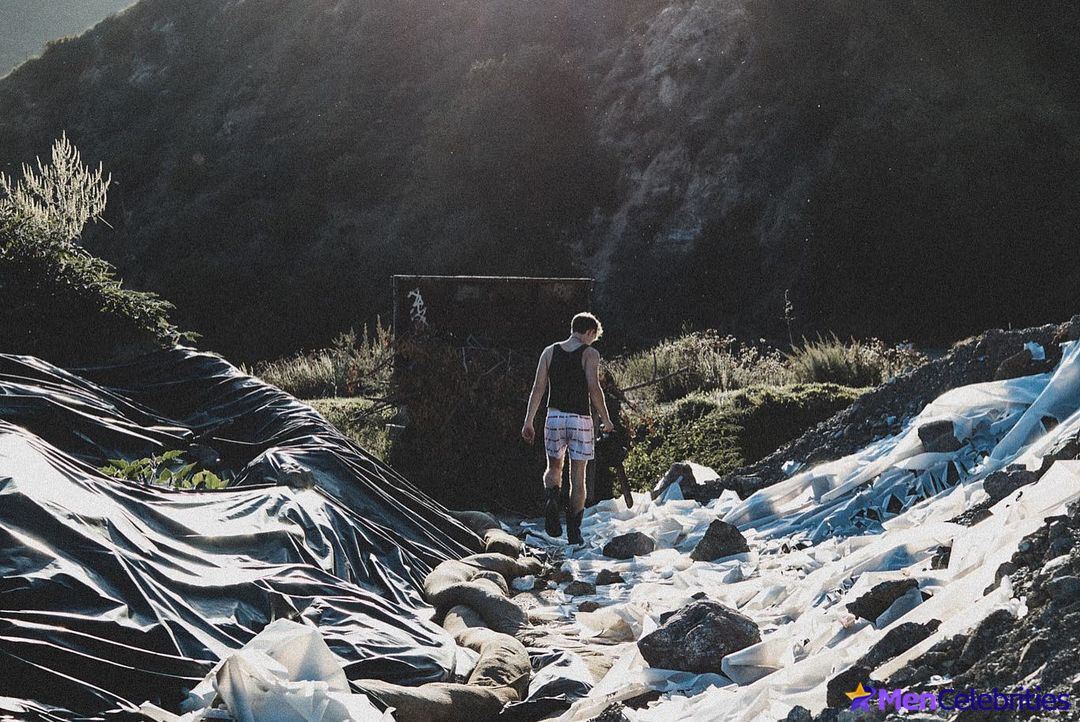 Johnny Berchtold nude photos