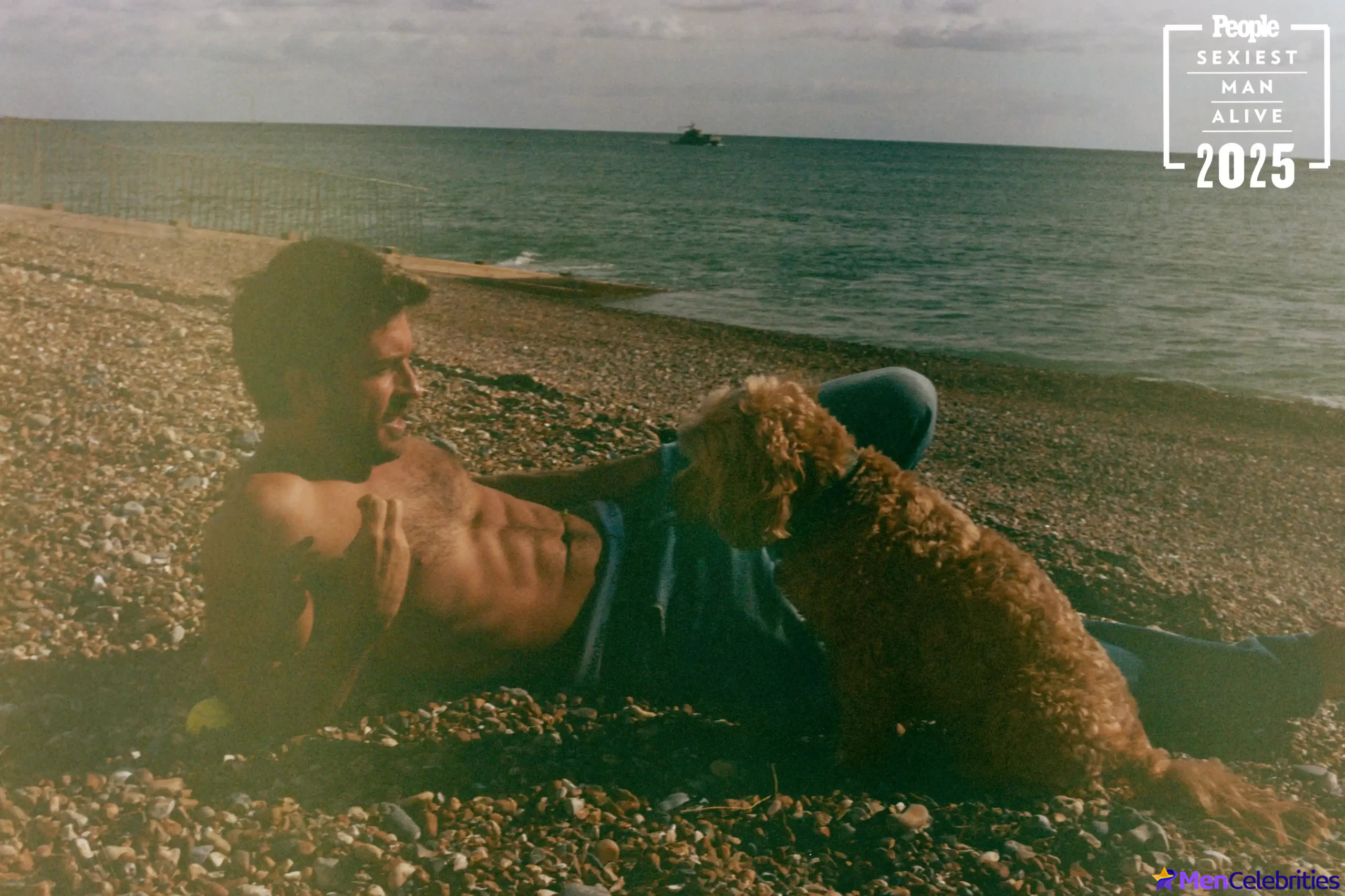 Jonathan Bailey sexy for People