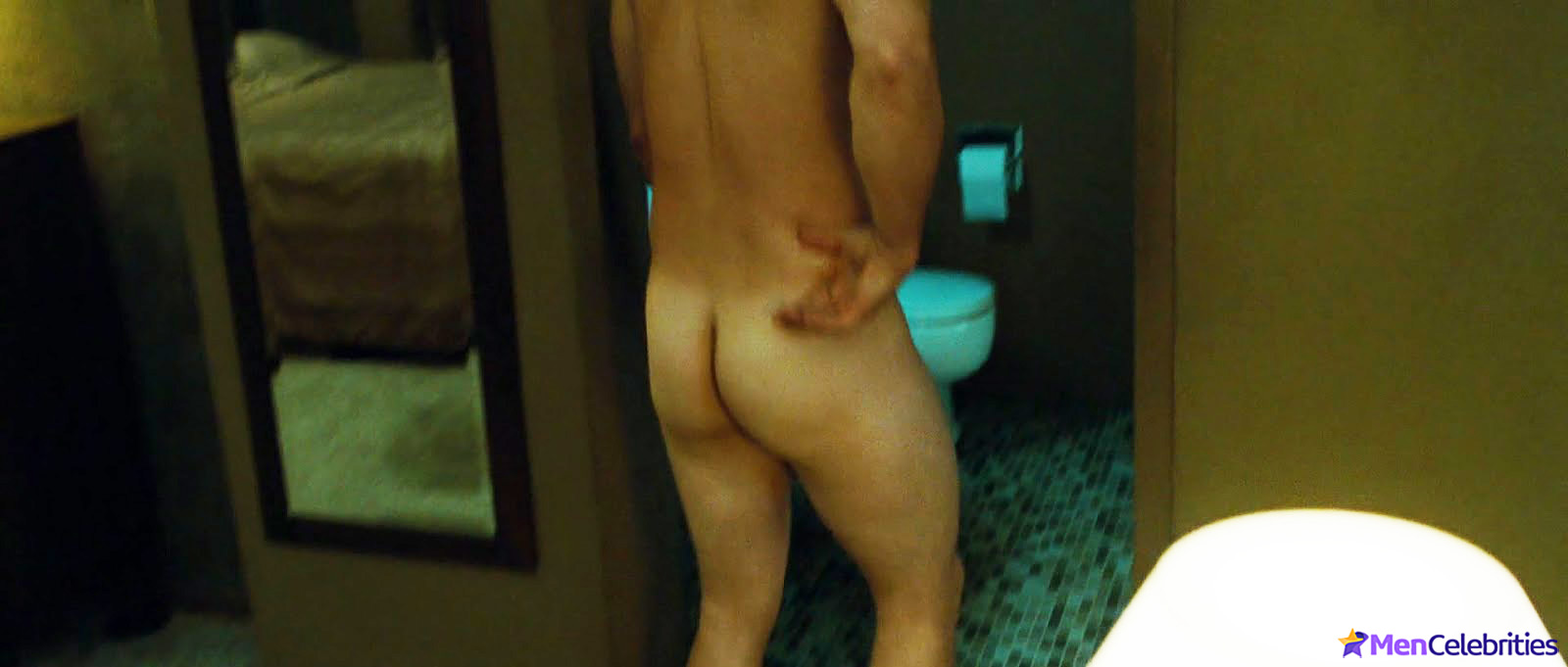 Josh Brolin nude scenes
