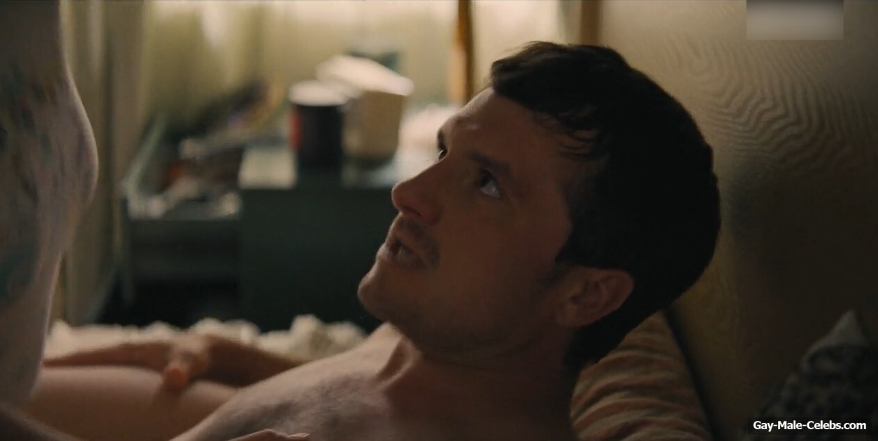 Josh Hutcherson nude in I Love LA