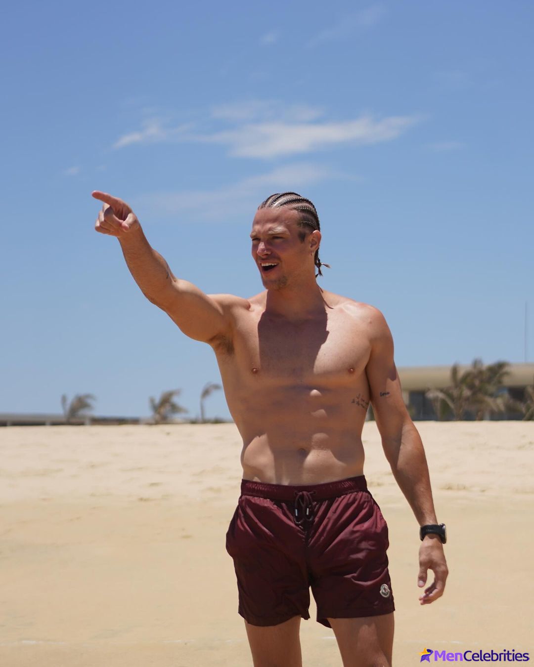 Matthew Noszka nudes