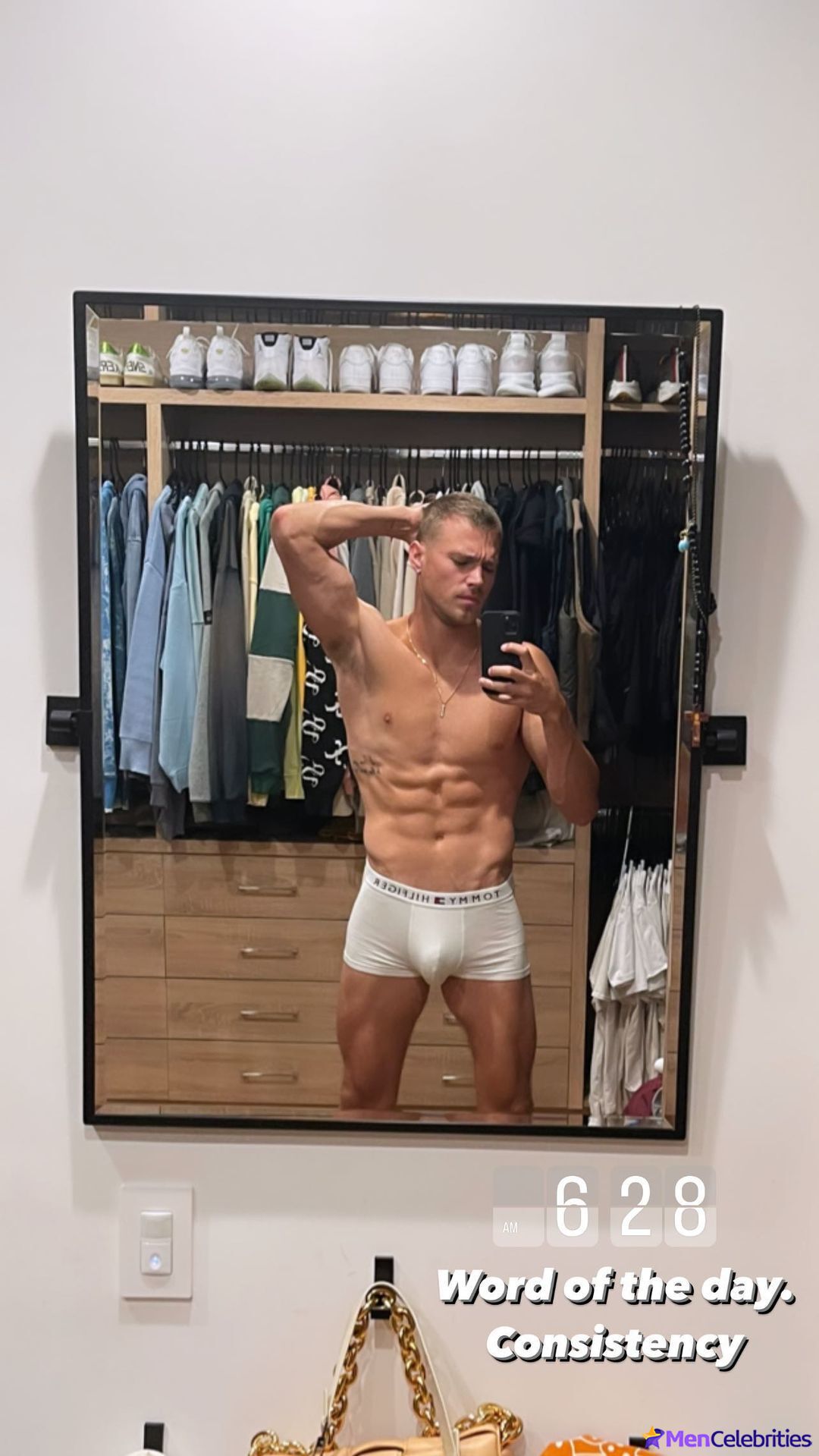 Matthew Noszka cock bulge
