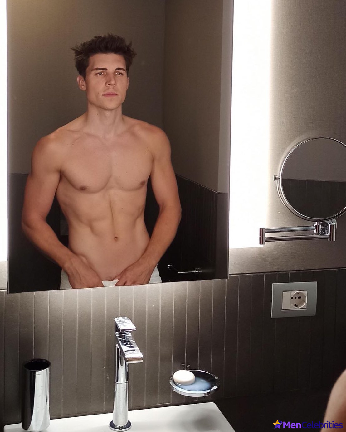 Nolan Gerard Funk nudity