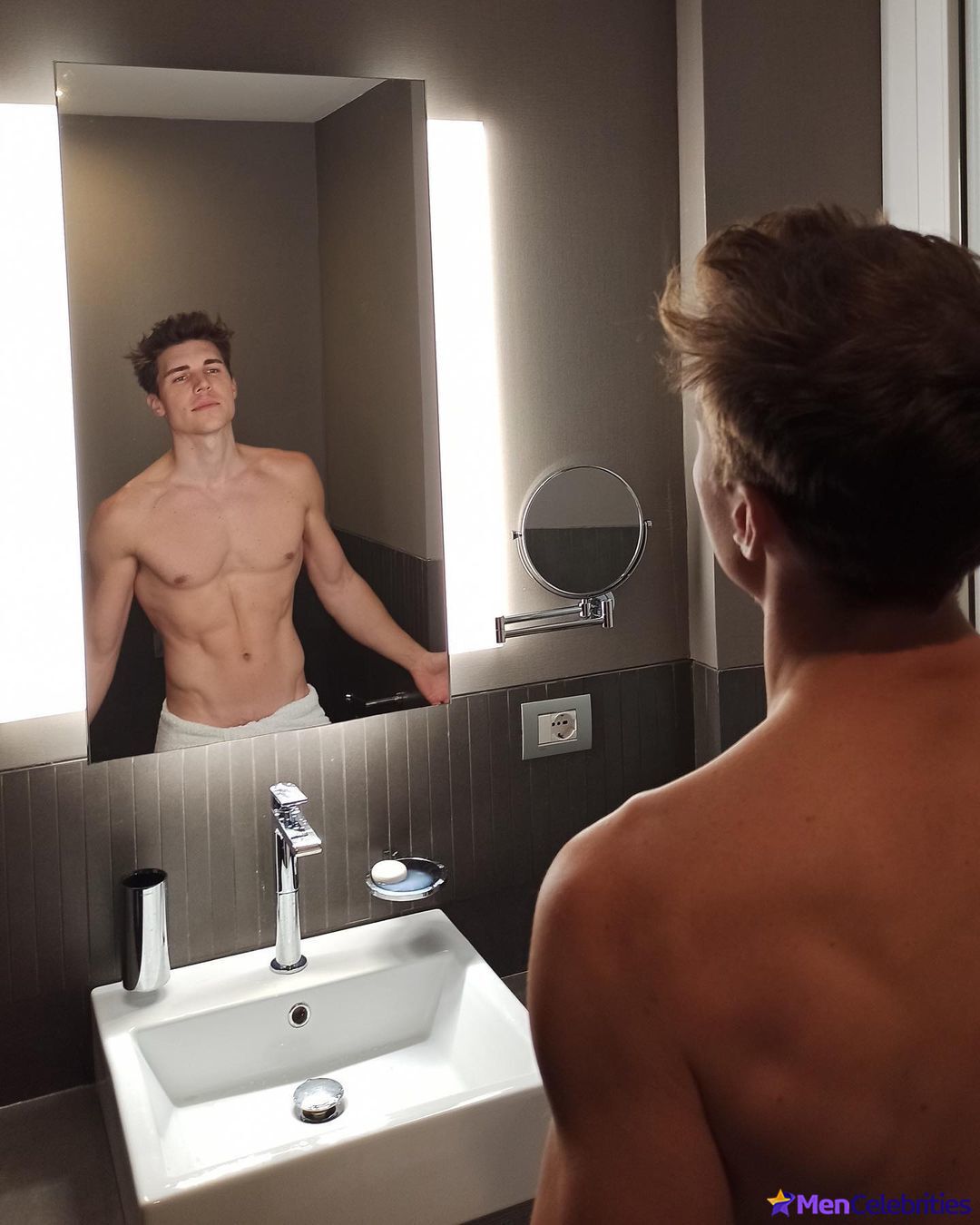 Nolan Gerard Funk nude photos