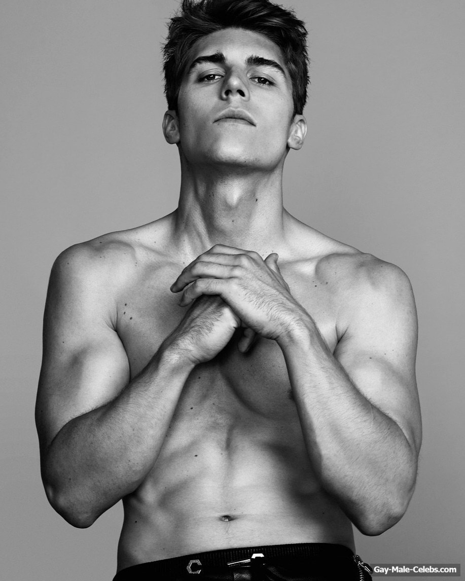 Nolan Gerard Funk nude pics