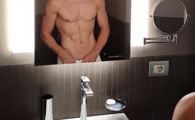 Nolan Gerard Funk Nude Pics And Cock Bulge Video