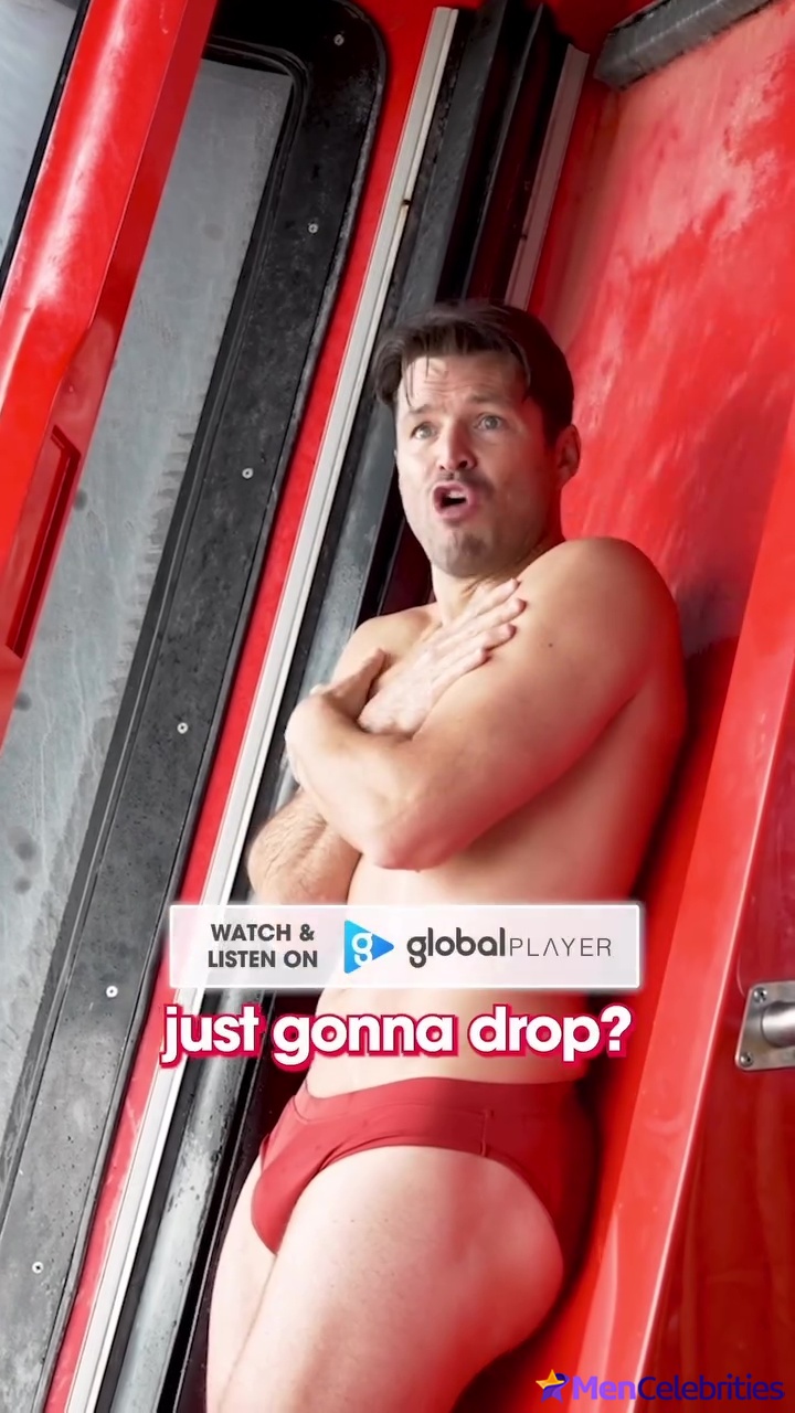 Olly Murs and Mark Wright at Universal Volcano Bay