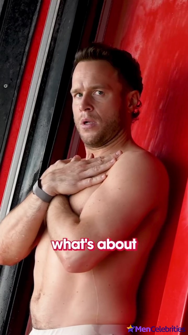 Olly Murs and Mark Wright at Universal Volcano Bay