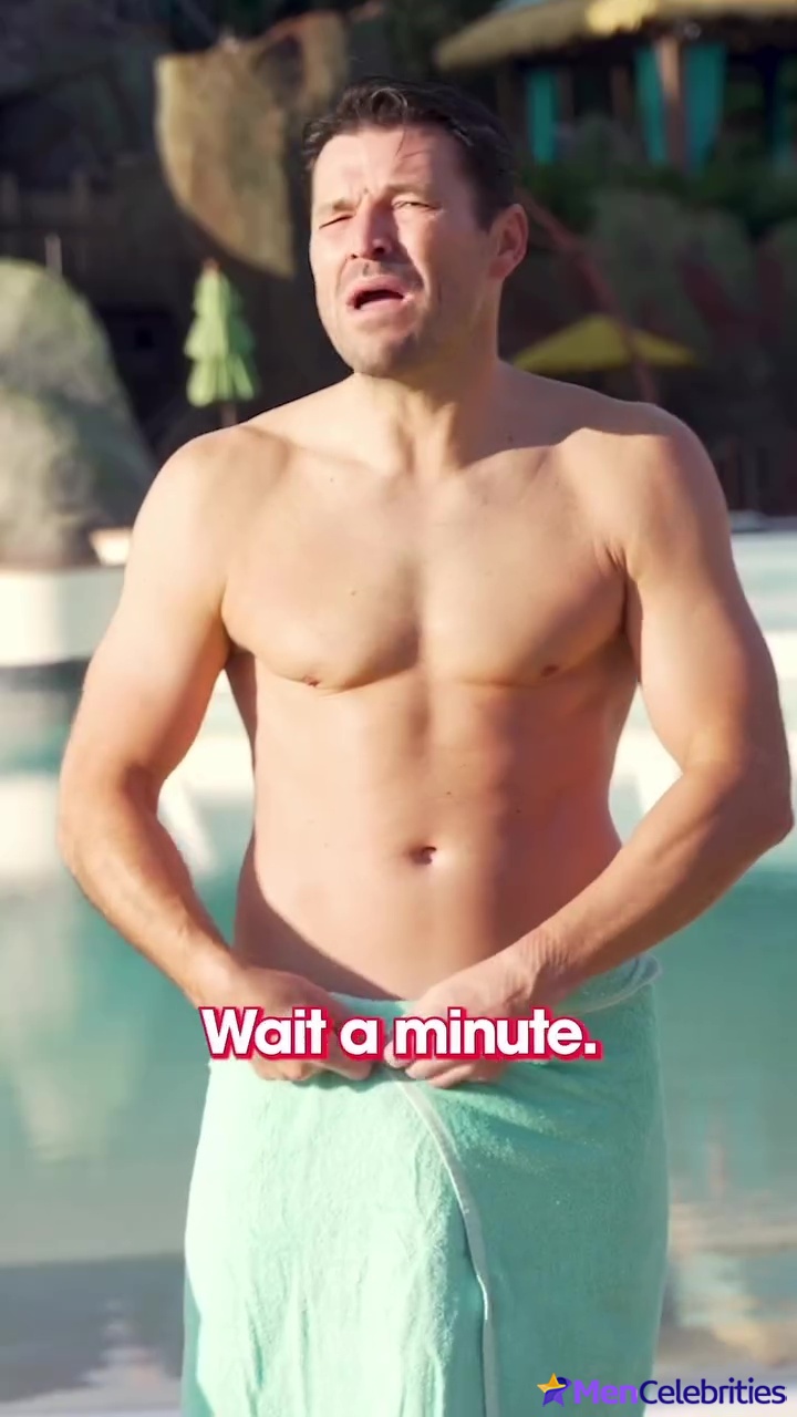 Olly Murs and Mark Wright at Universal Volcano Bay