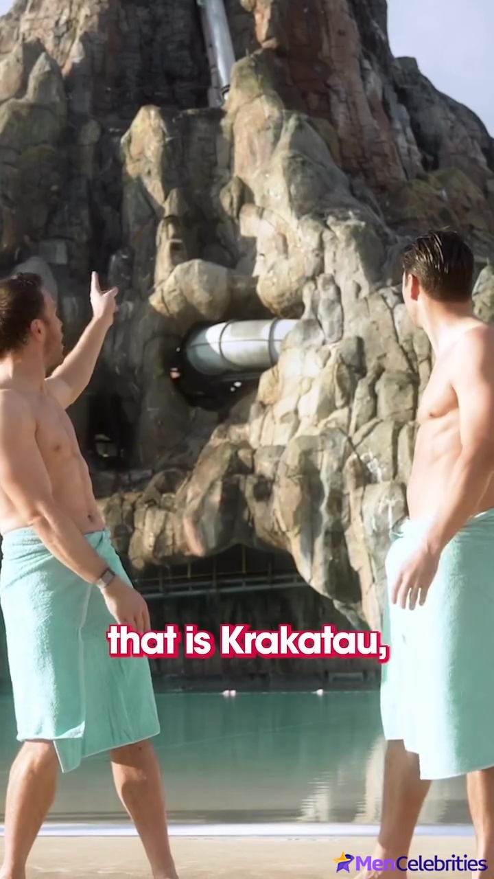 Olly Murs and Mark Wright at Universal Volcano Bay