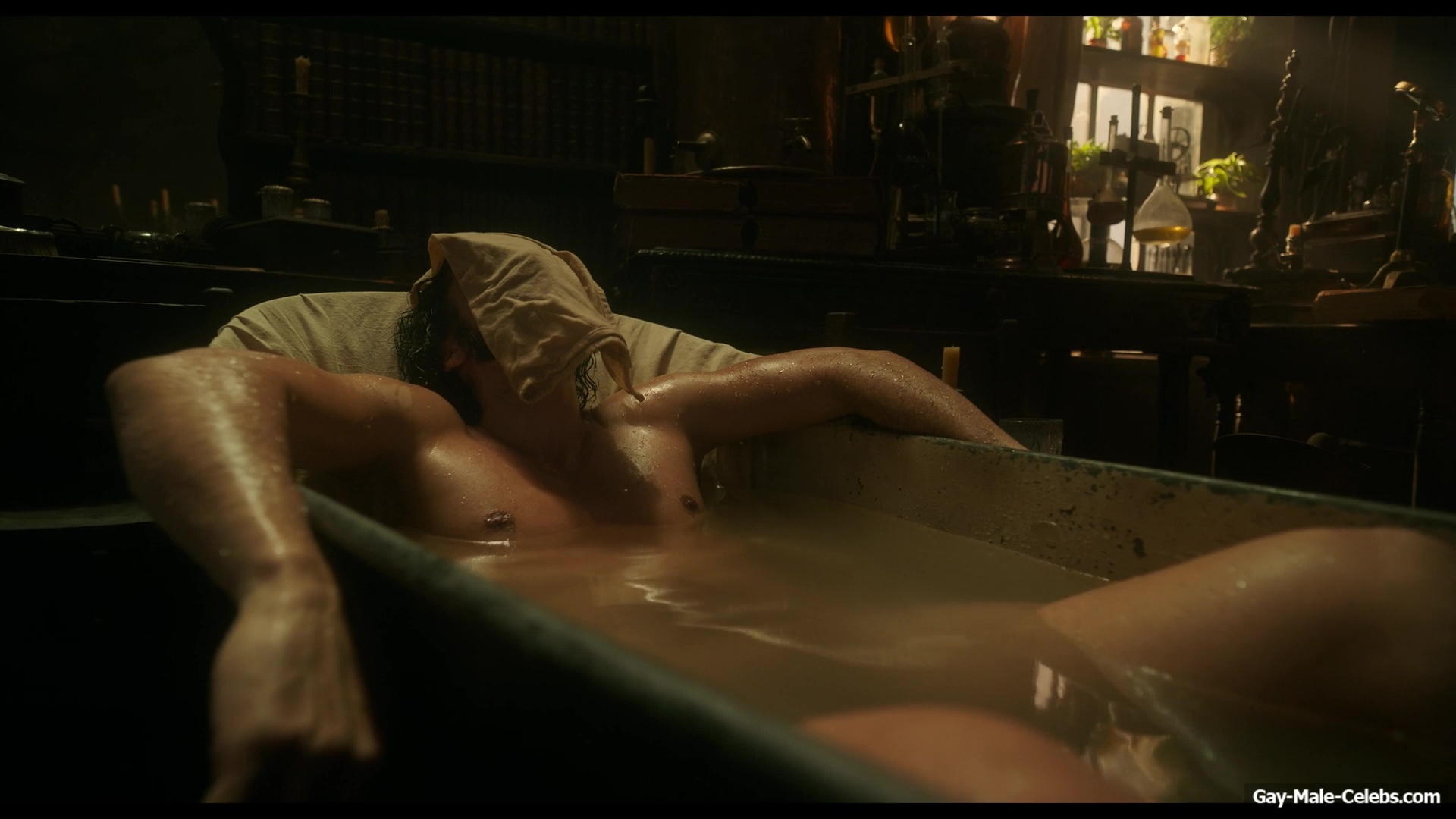 Oscar Isaac dick exposed