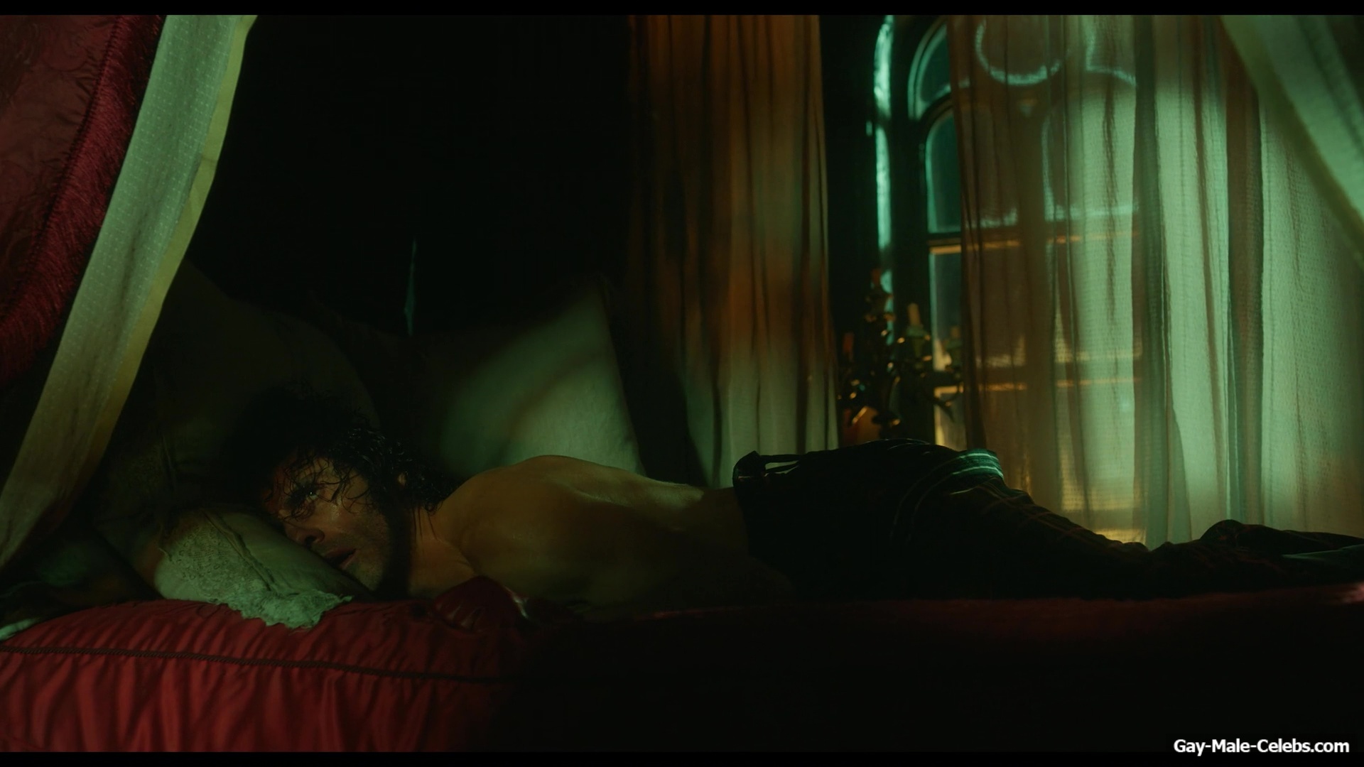 Oscar Isaac nude in Frankenstein