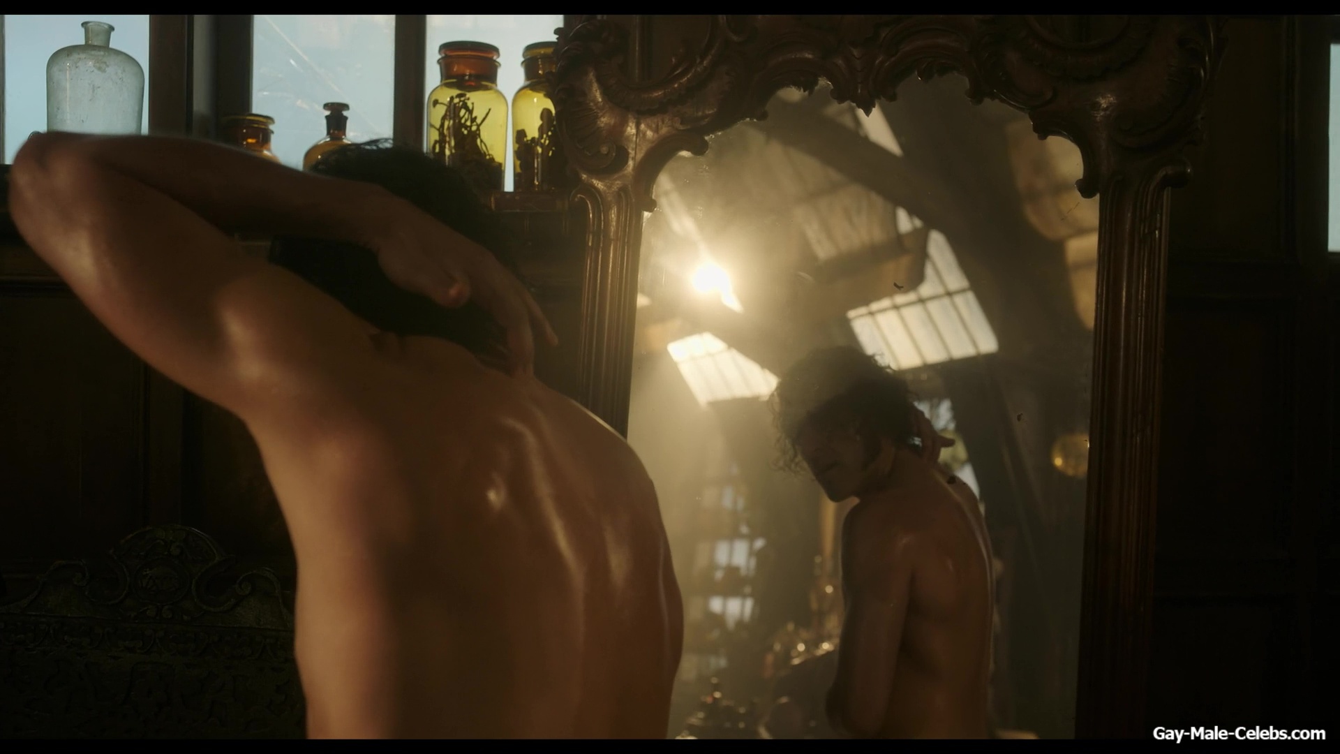 Oscar Isaac nude in Frankenstein