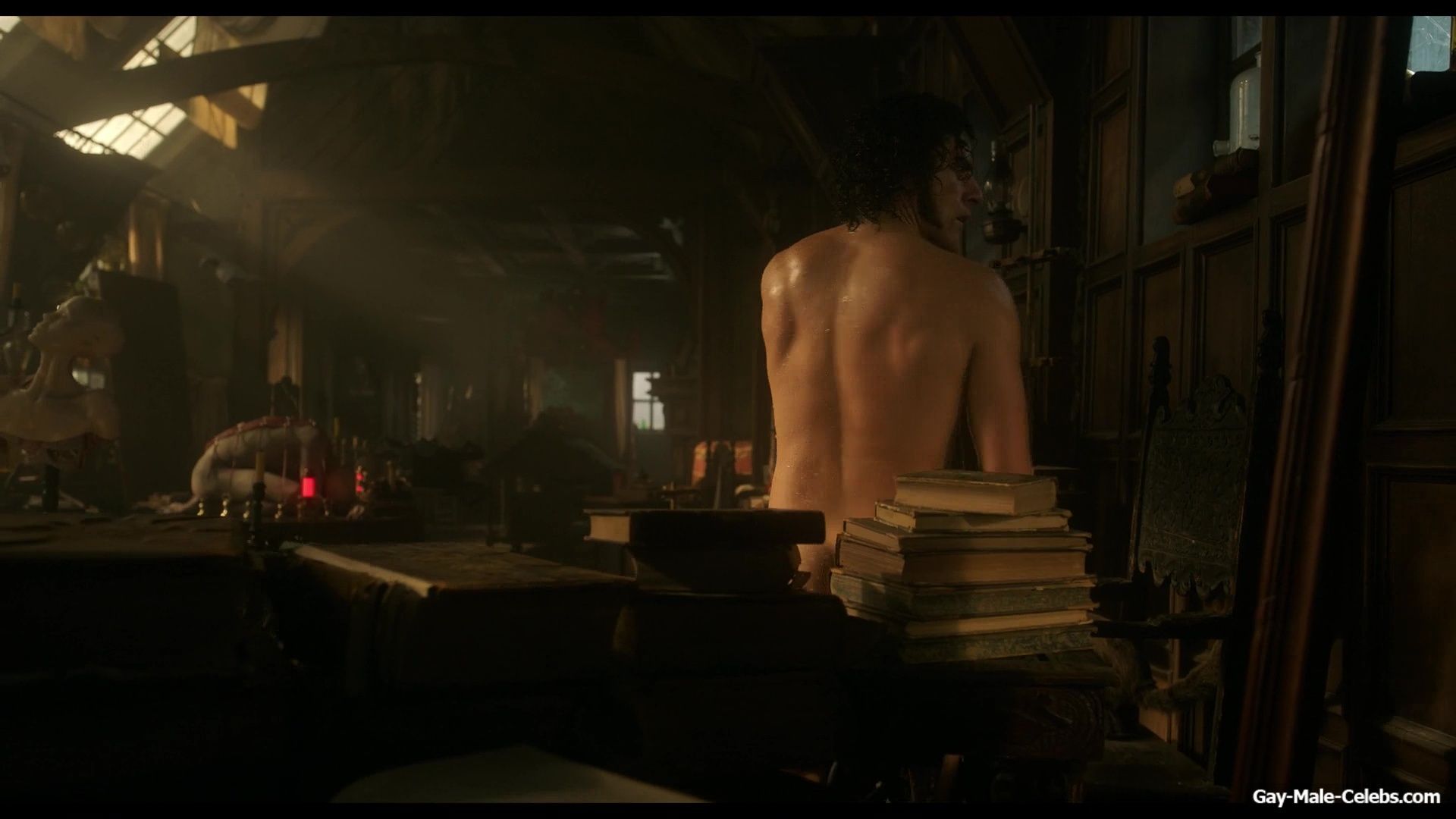 Oscar Isaac nude in Frankenstein