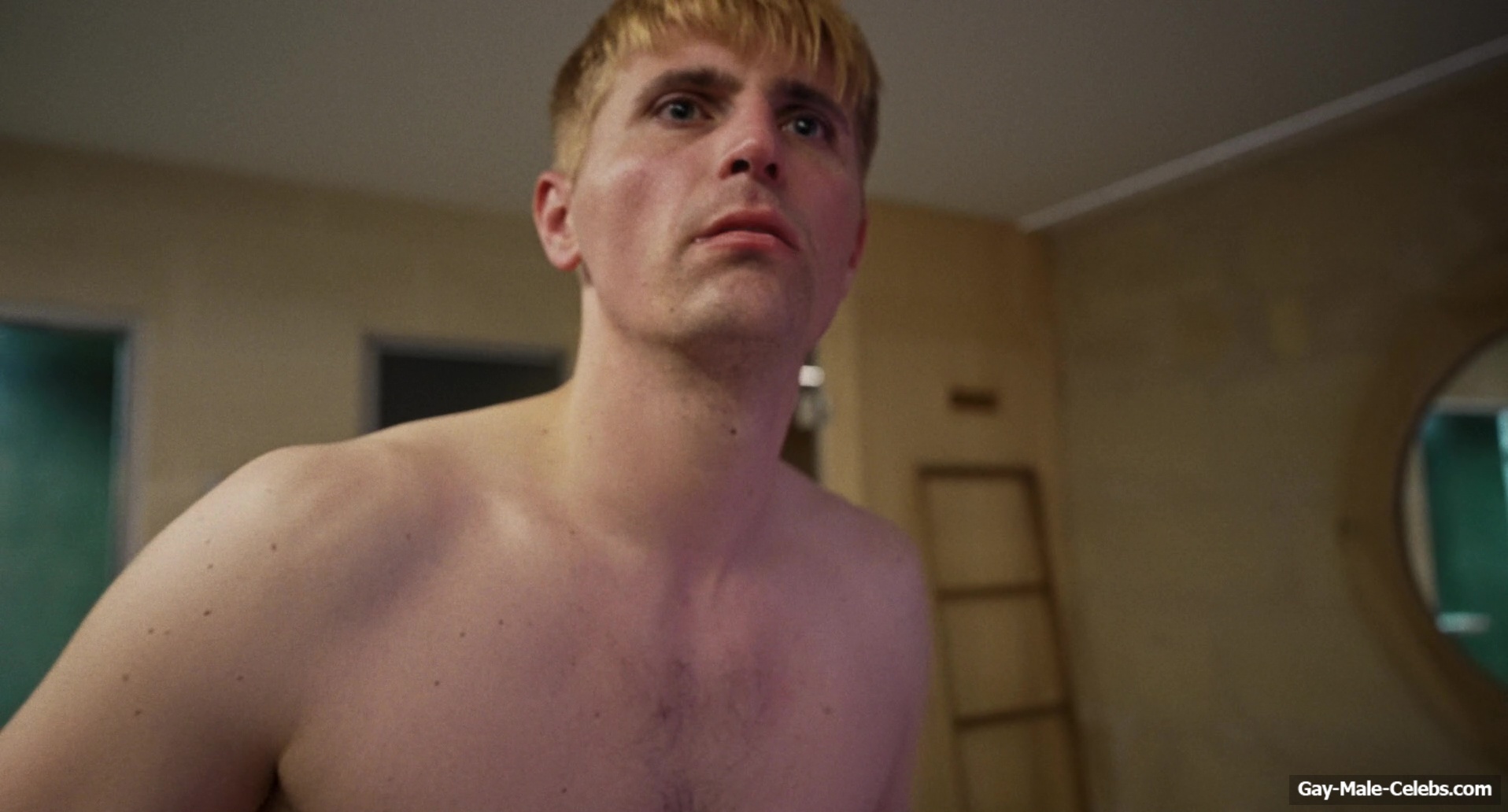 Raphael Quenard nude in I Love Peru