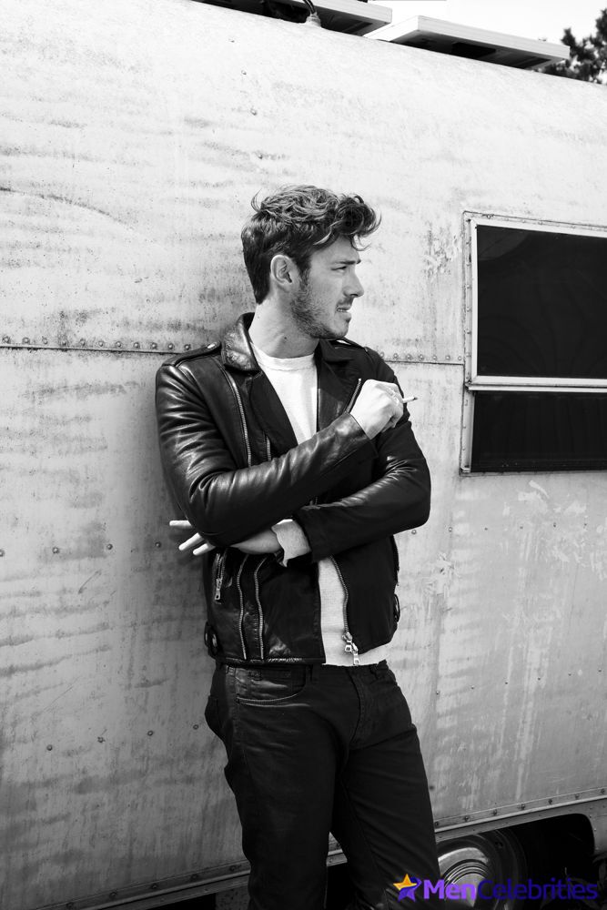 Sam Palladio sexy photos