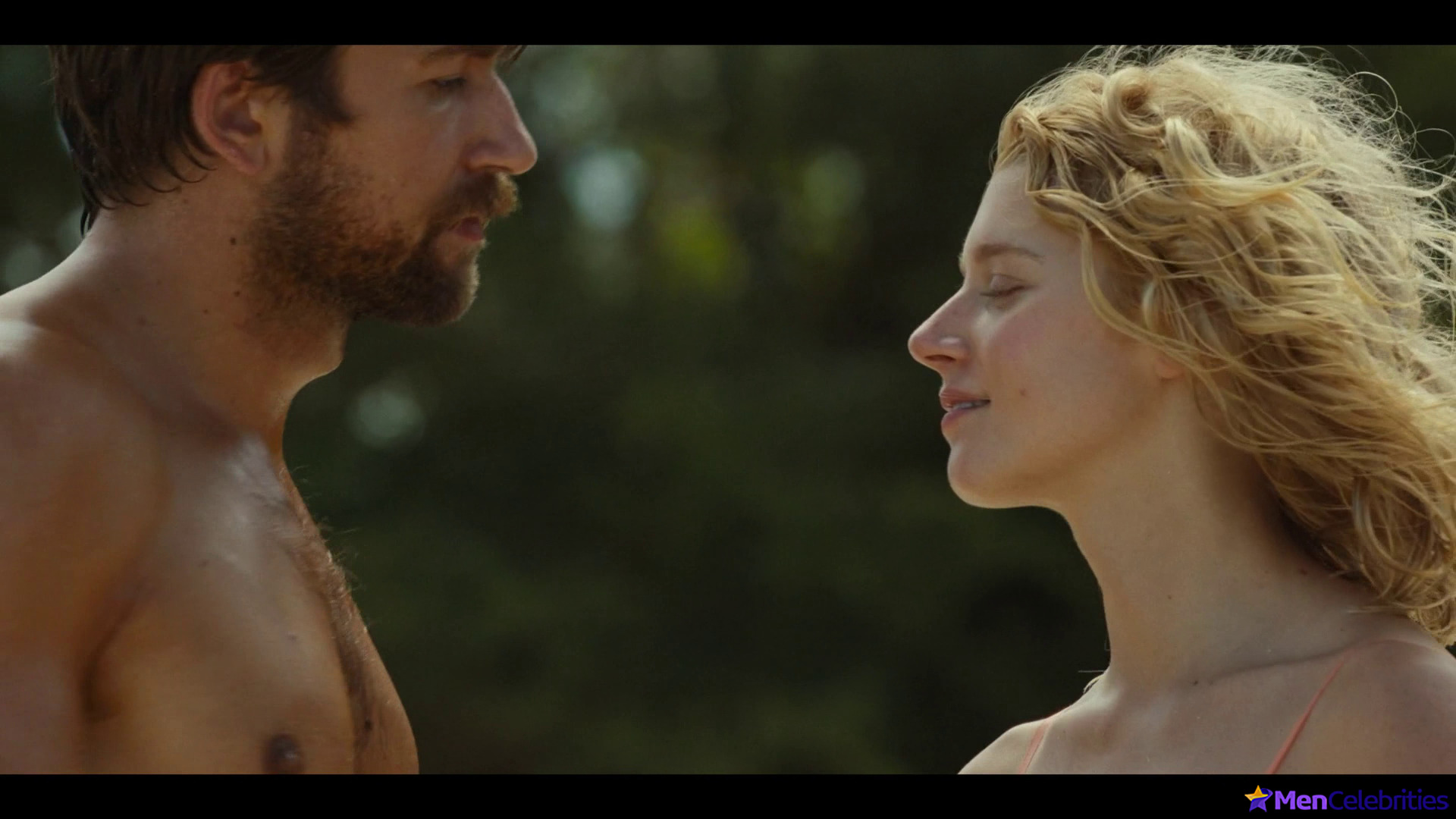 Brandon Sklenar nude scenes