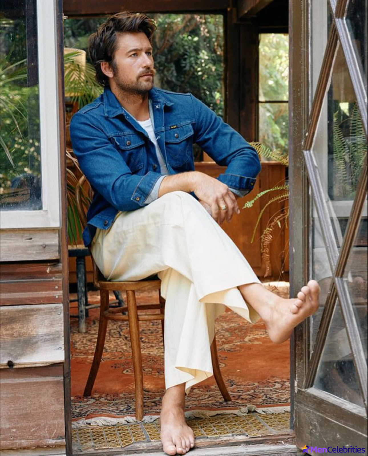 Brandon Sklenar sexy pics