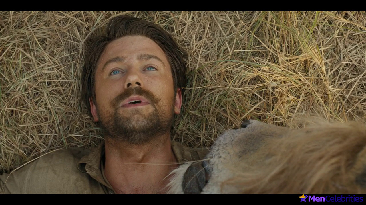 Brandon Sklenar nude scenes