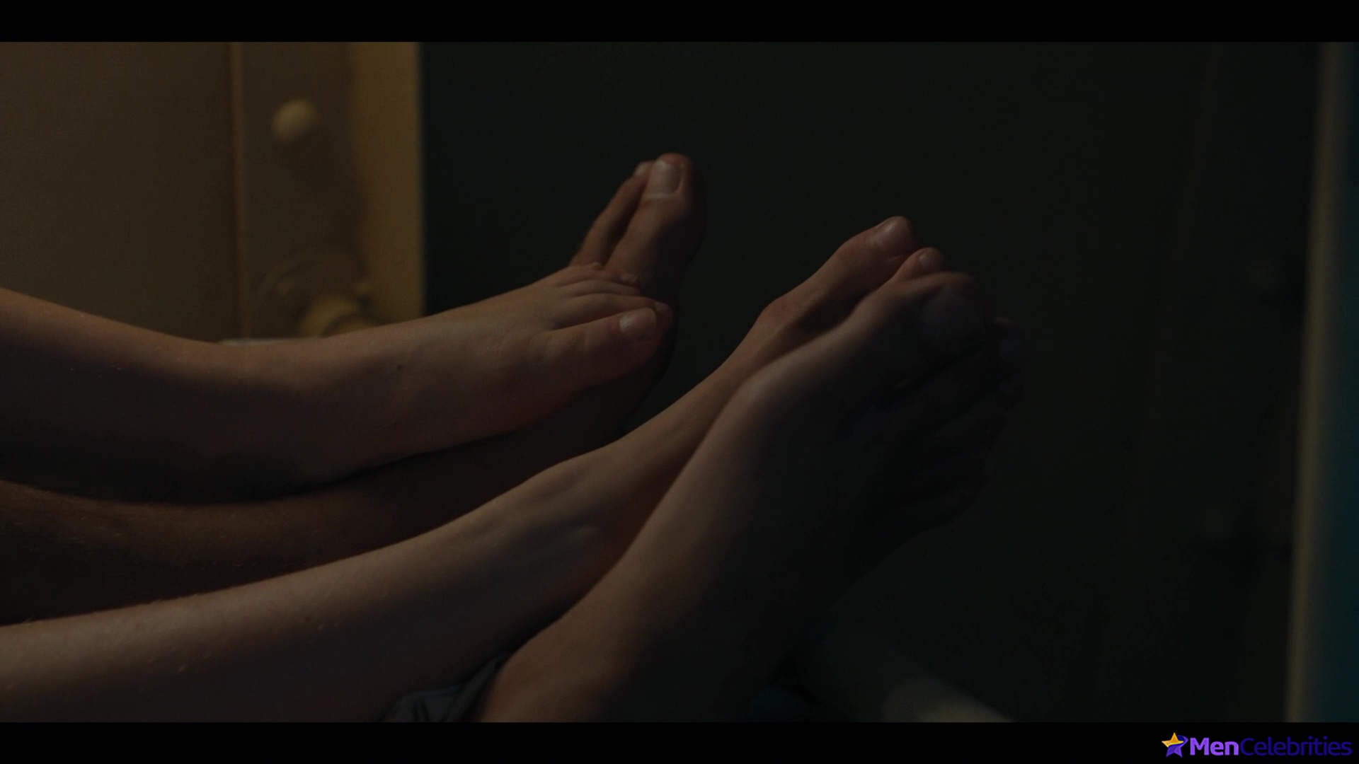 Brandon Sklenar nude scenes