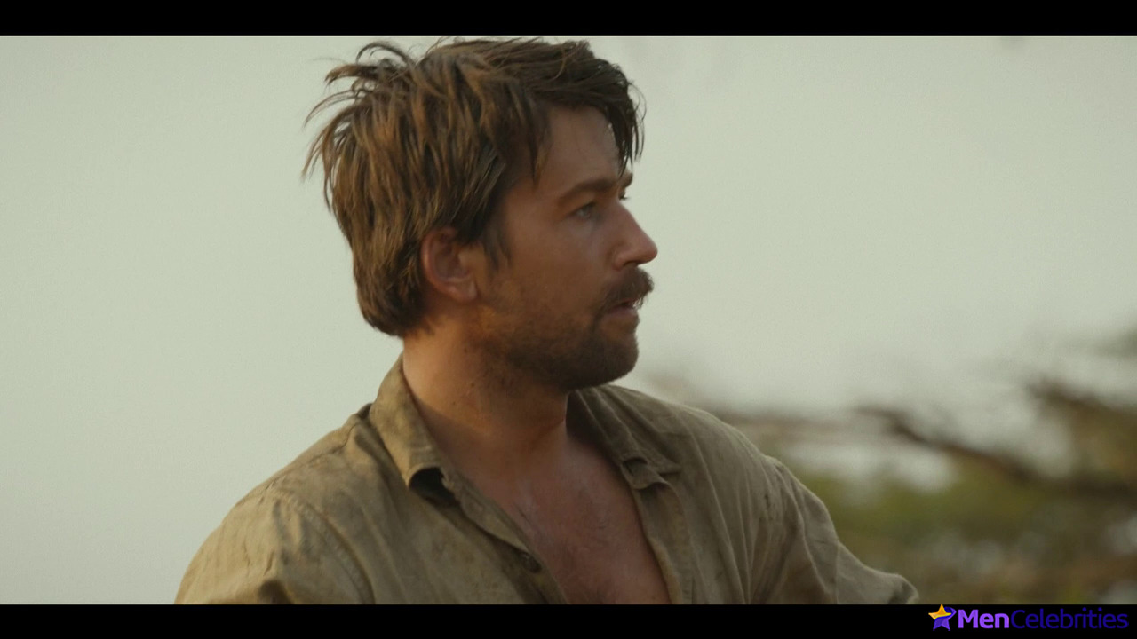 Brandon Sklenar nude scenes