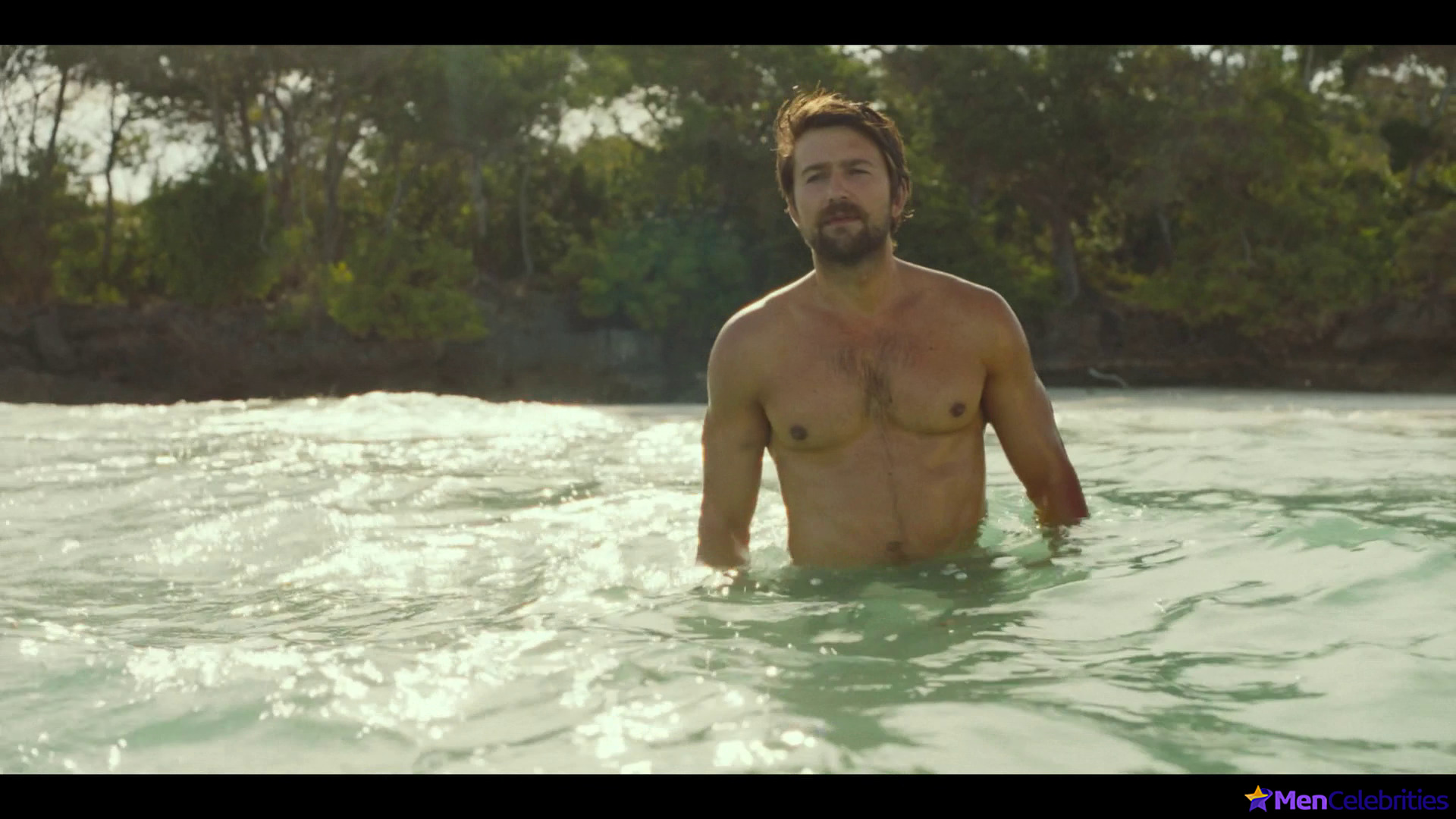 Brandon Sklenar nude scenes