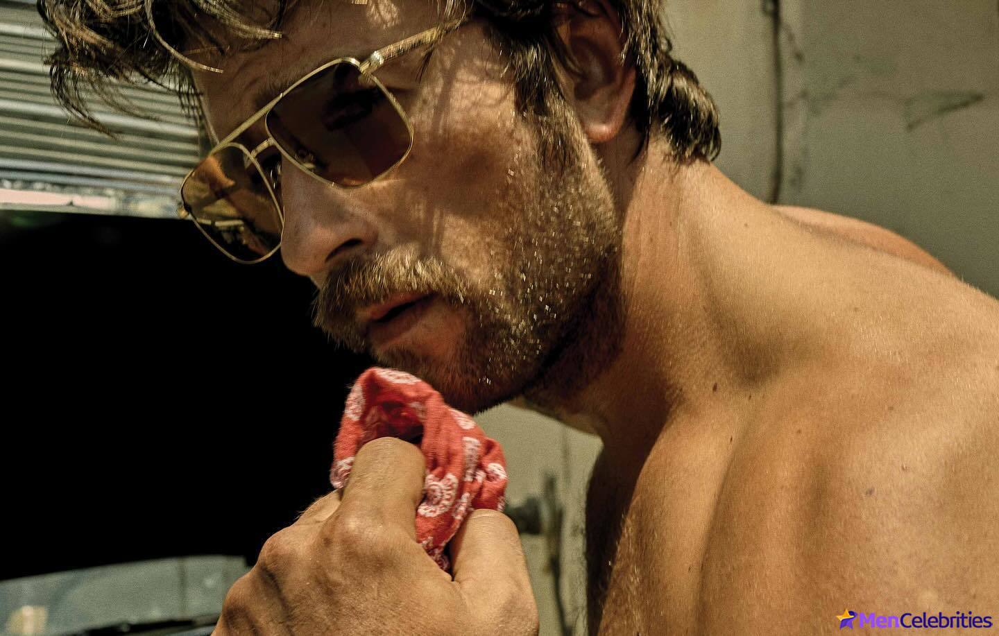 Brandon Sklenar sexy pics