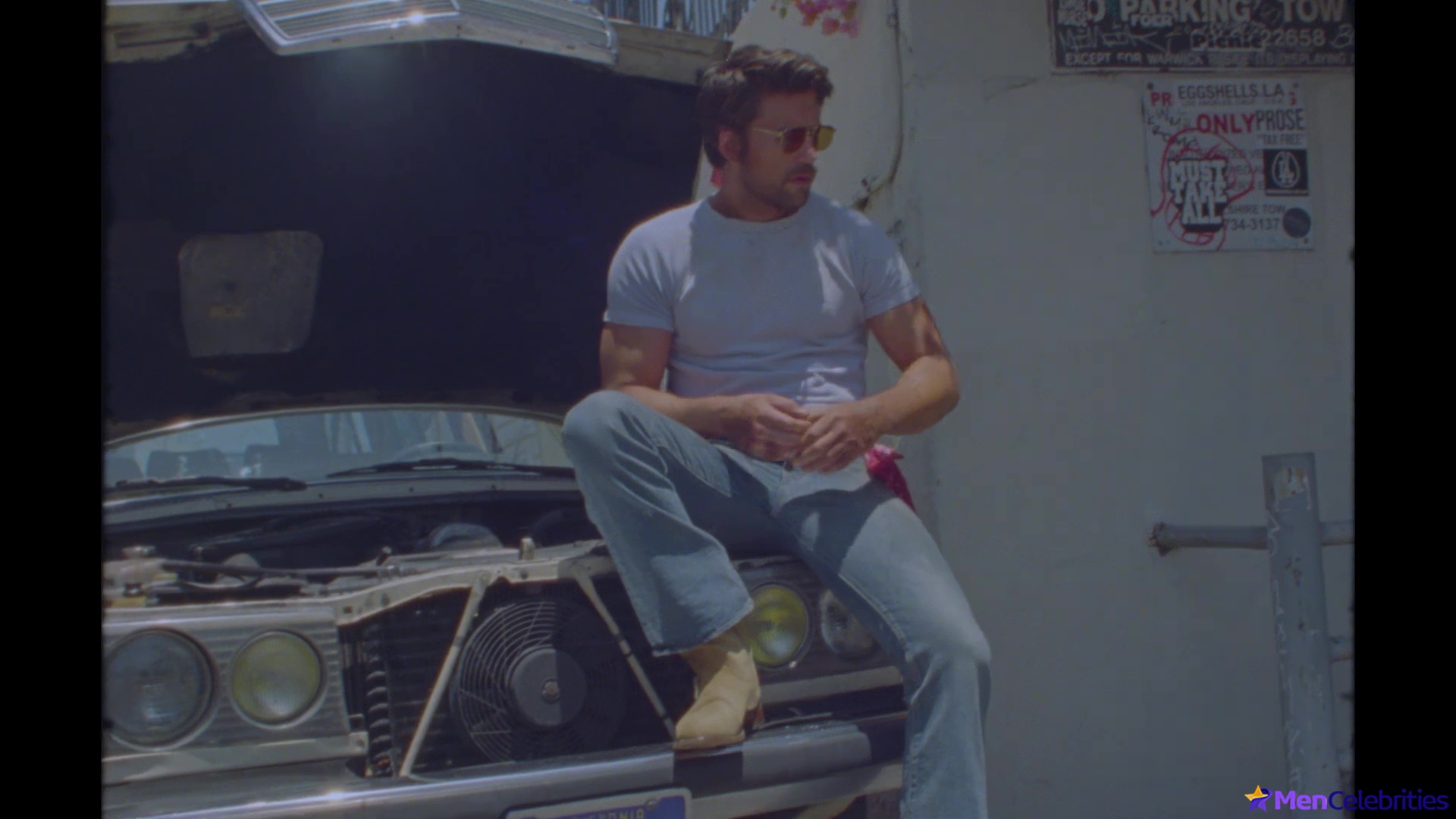 Brandon Sklenar nude scenes