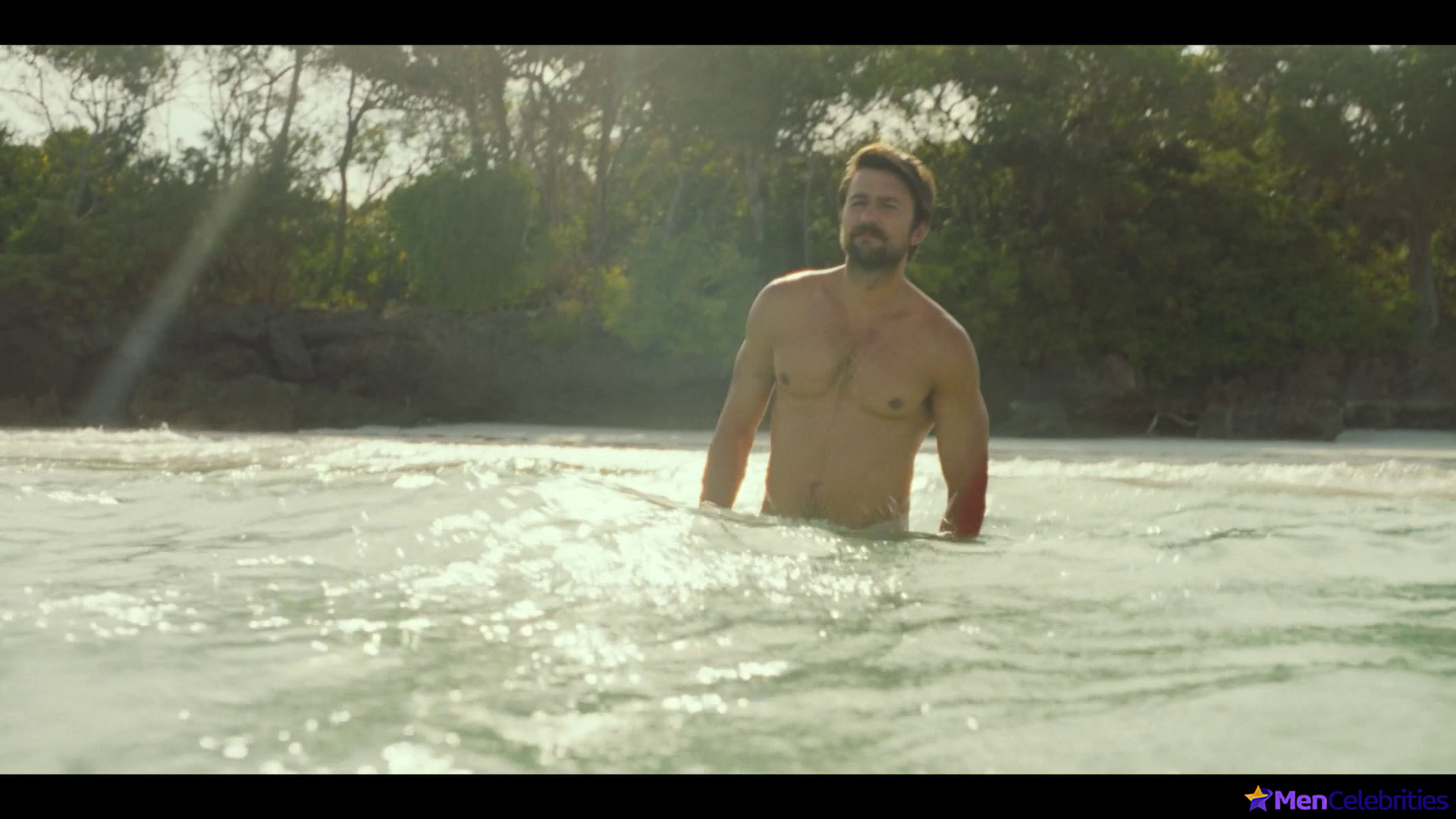 Brandon Sklenar nude scenes