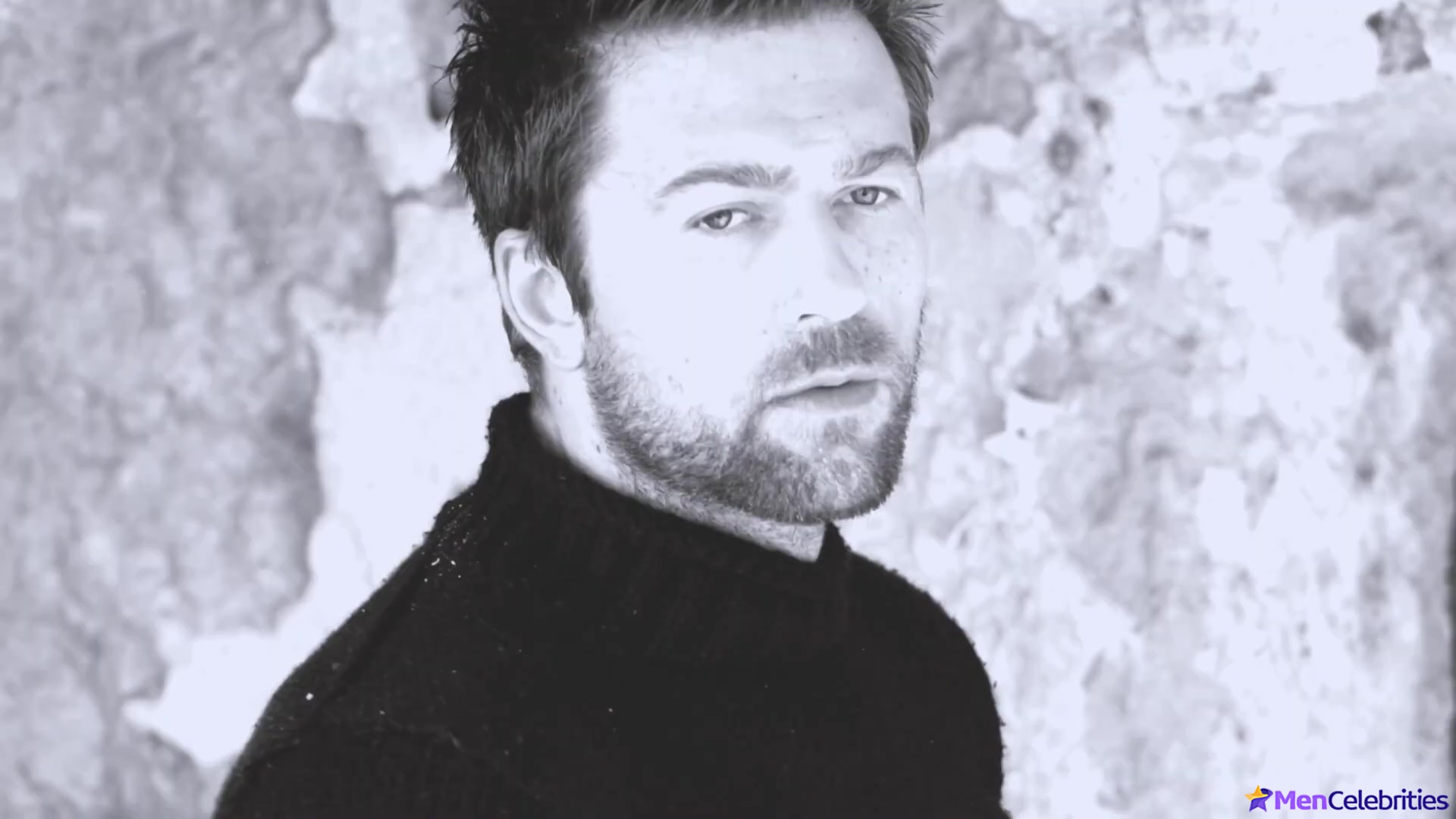 Brandon Sklenar nude scenes