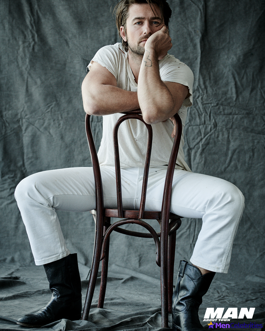 Brandon Sklenar sexy pics