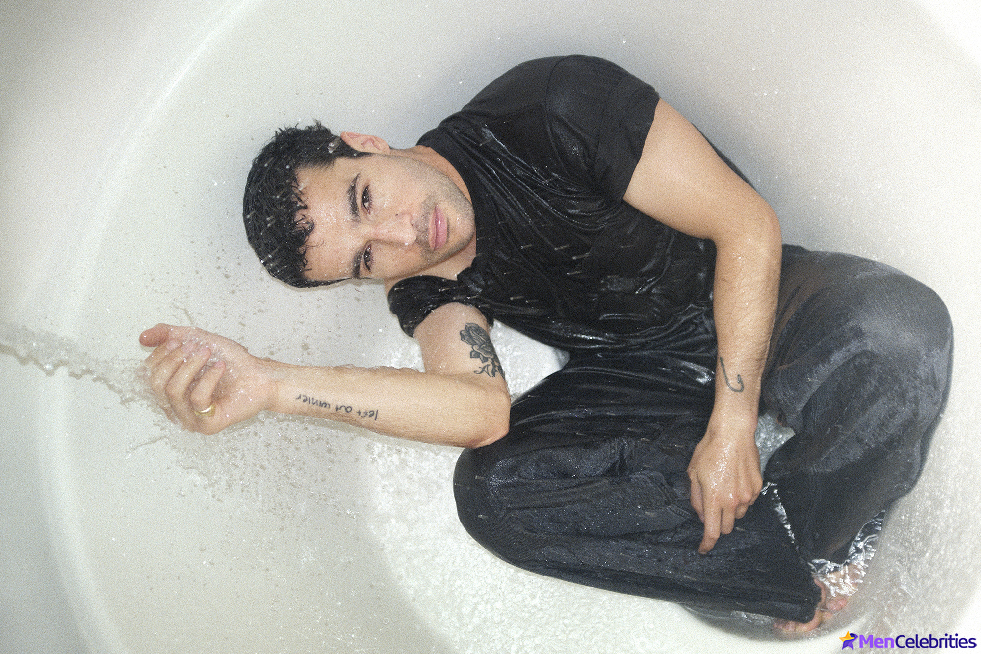 Christopher Abbott shirtless pics