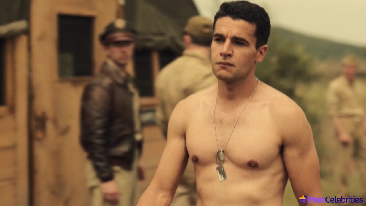 Christopher Abbott nude scenes