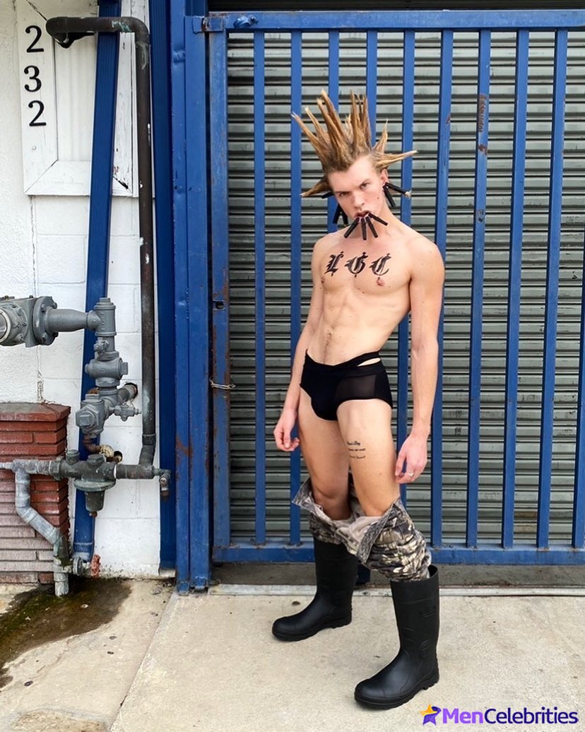 Connor Storrie shirtless pics