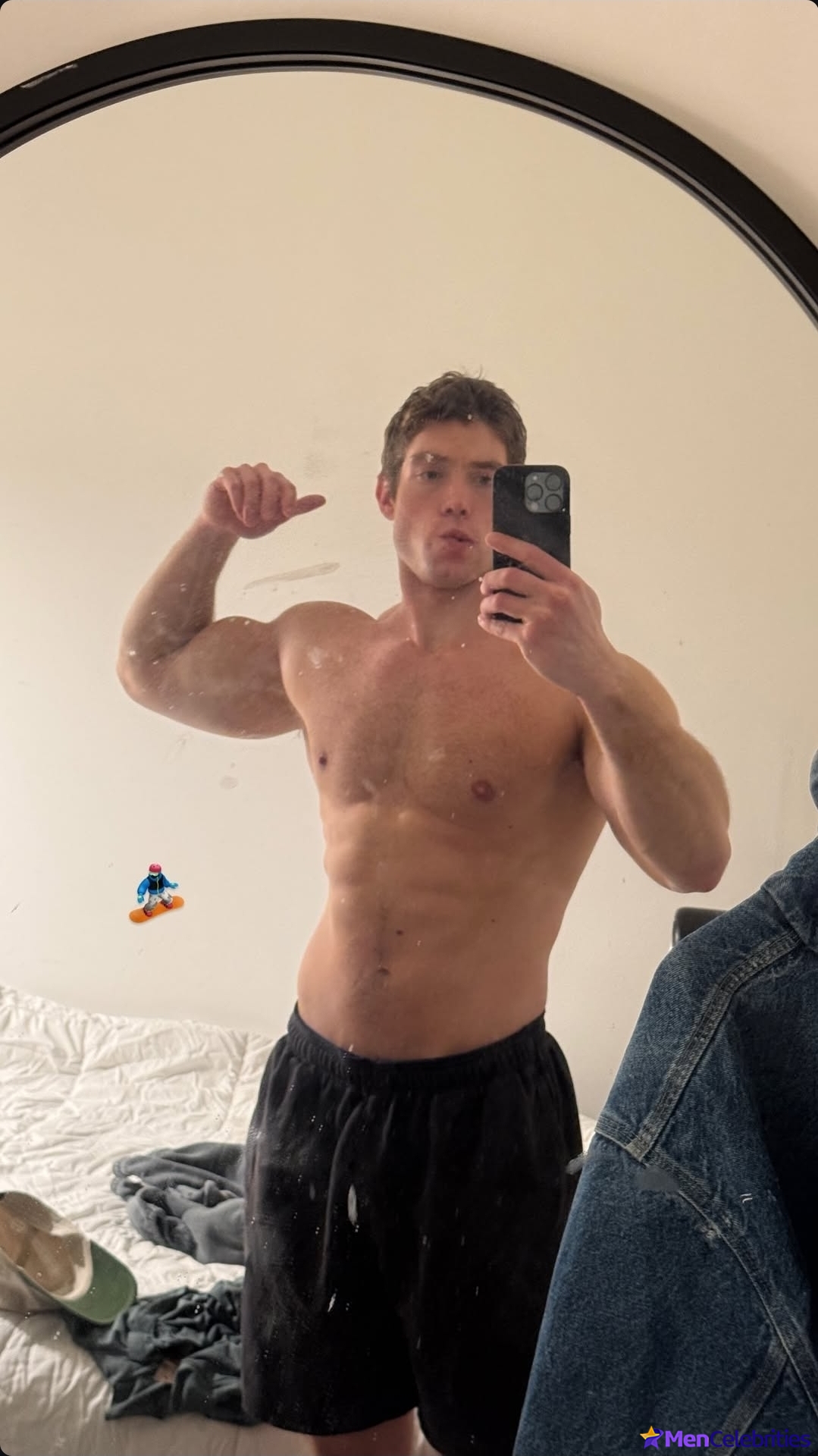 Derek Chadwick nude selfie