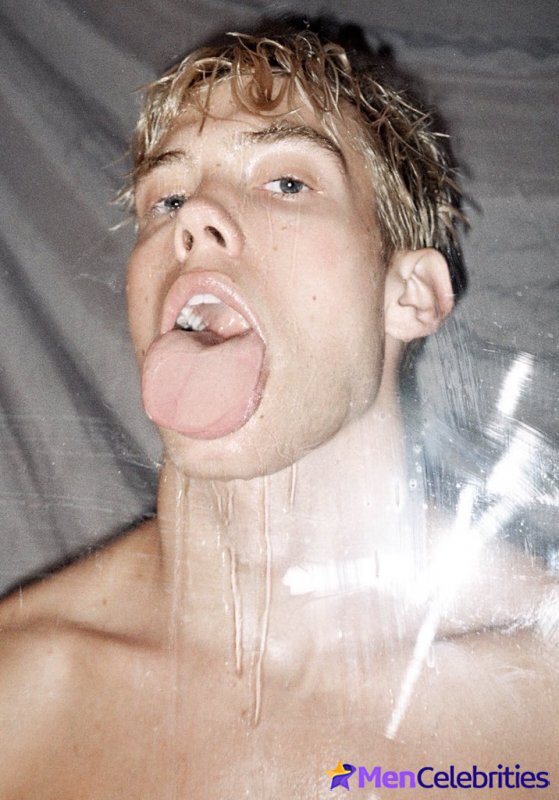 Derek Chadwick sexy photos