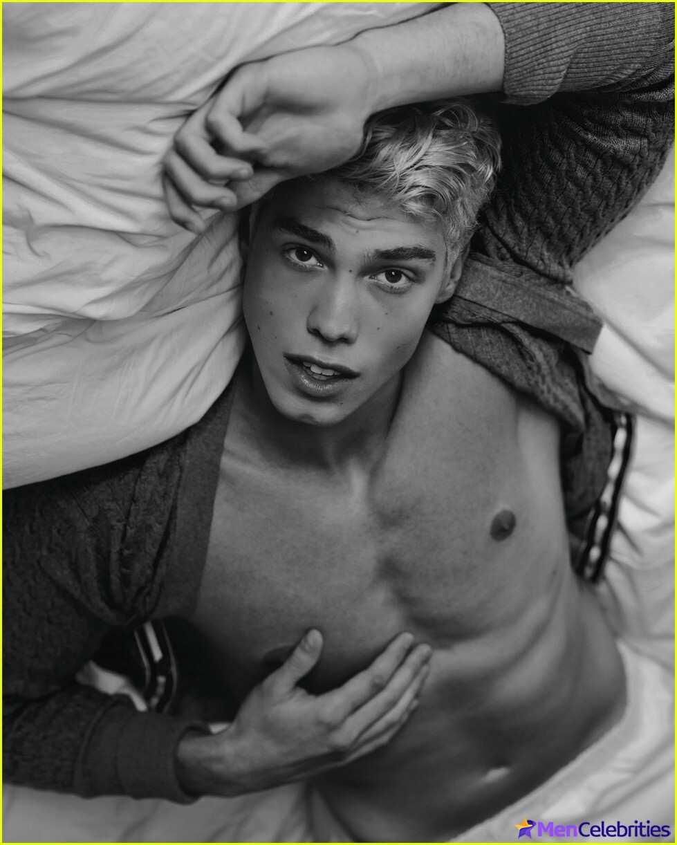 Derek Chadwick sexy photos