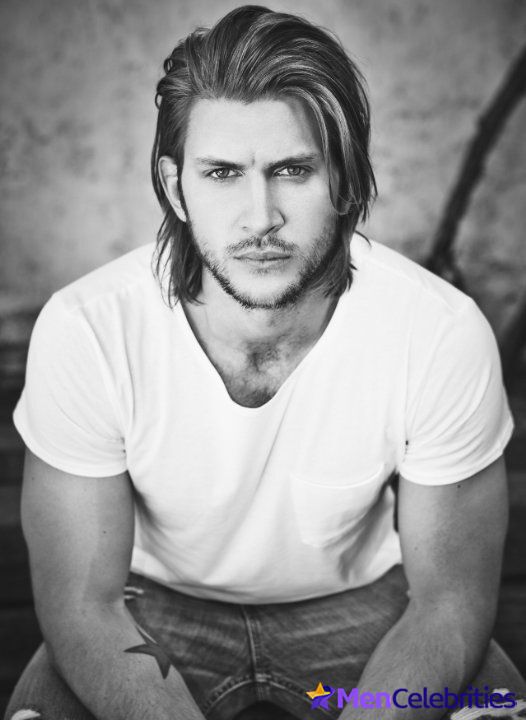 Greyston Holt naked pics