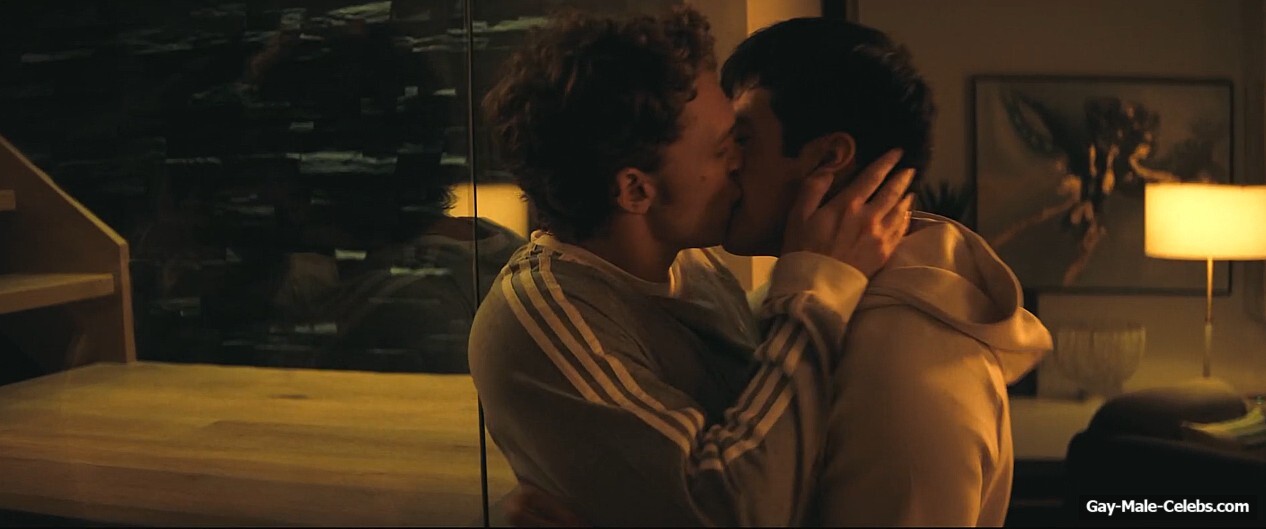 Hudson Williams Connor Storrie nude in Heated Rivalry