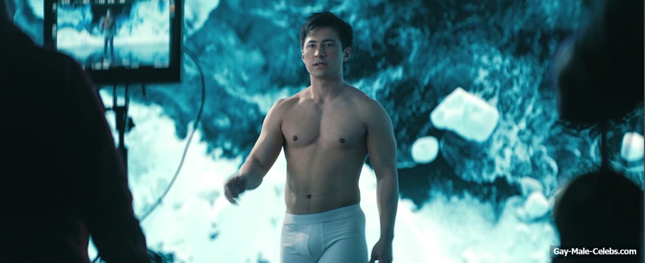 Hudson Williams Connor Storrie nude in Heated Rivalry