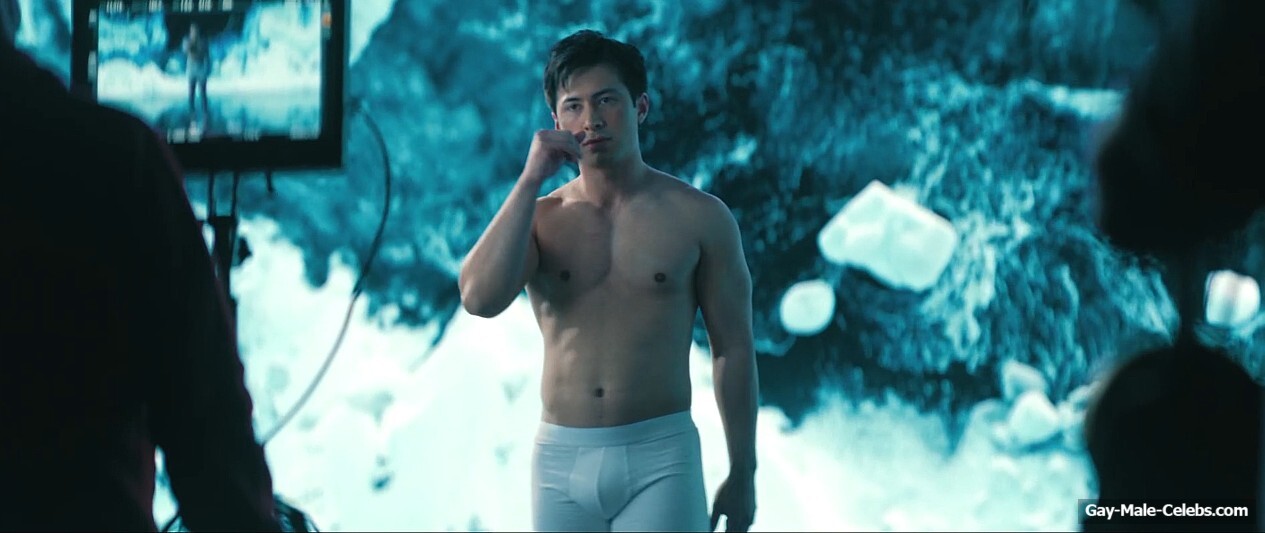 Hudson Williams Connor Storrie nude in Heated Rivalry