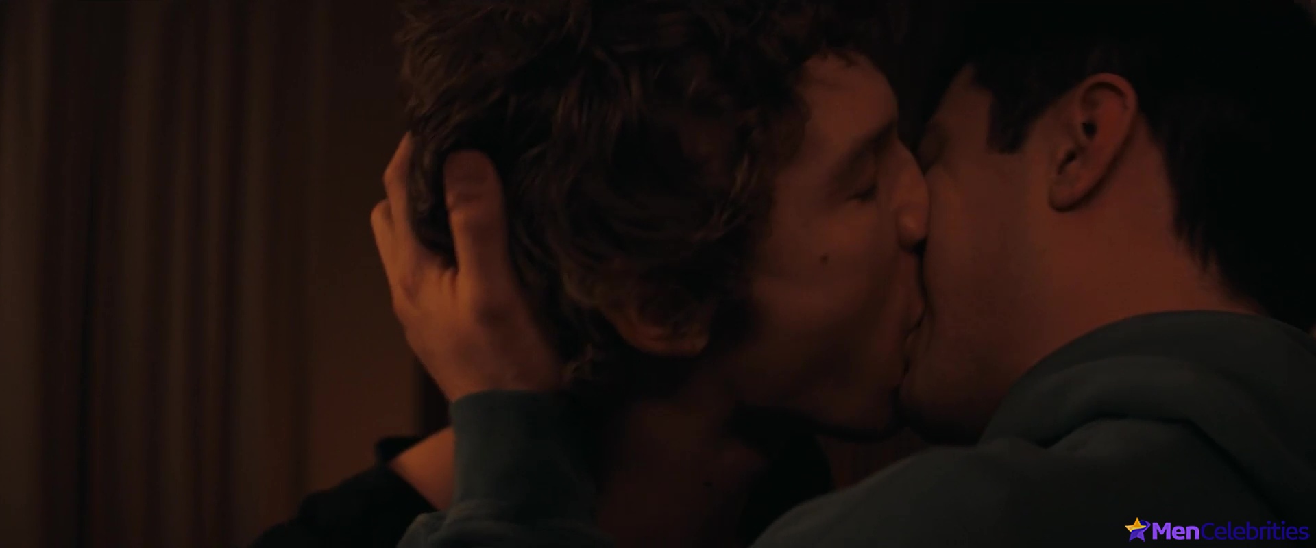 Hudson Williams nude scenes