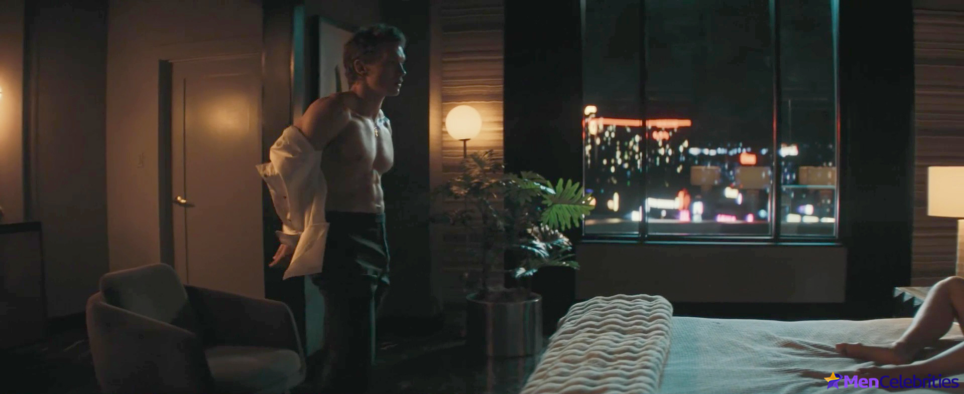 Hudson Williams nude scenes