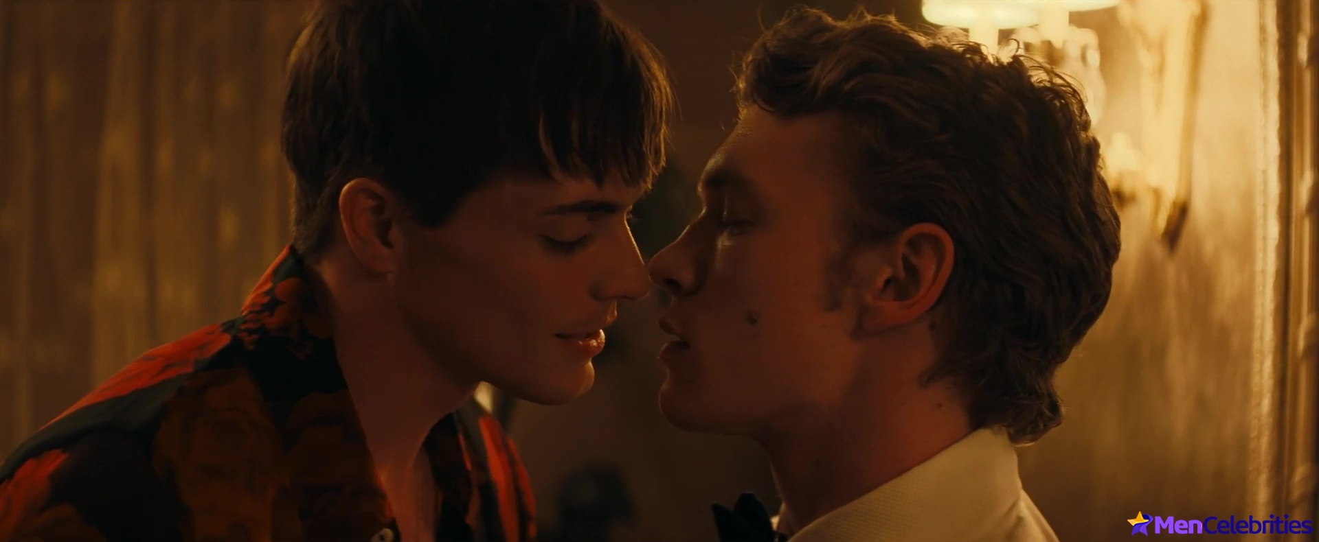 Hudson Williams nude scenes