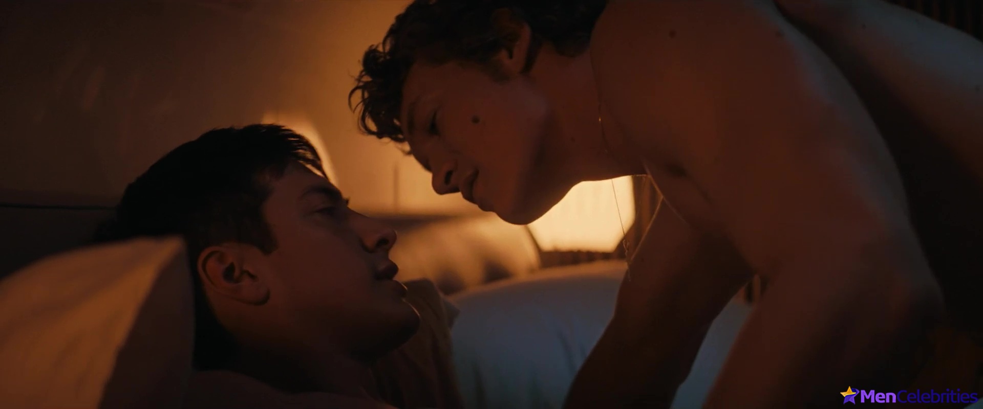 Hudson Williams nude scenes